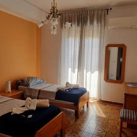 Dreams Room-2